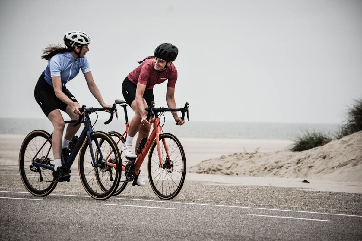 Image illustrant l'article : Préparer sa saison cycliste : nutrition et supplémentation pour les premières sorties de printemps